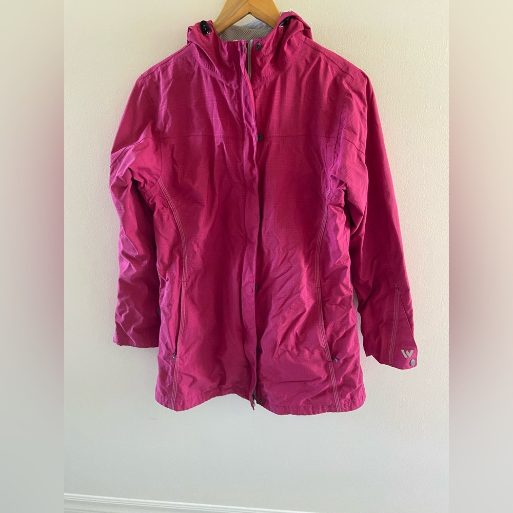 White Sierra Fushia Jacket - Size M